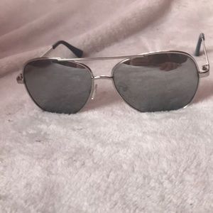 stylish and casual sunglasses ☀️🕶